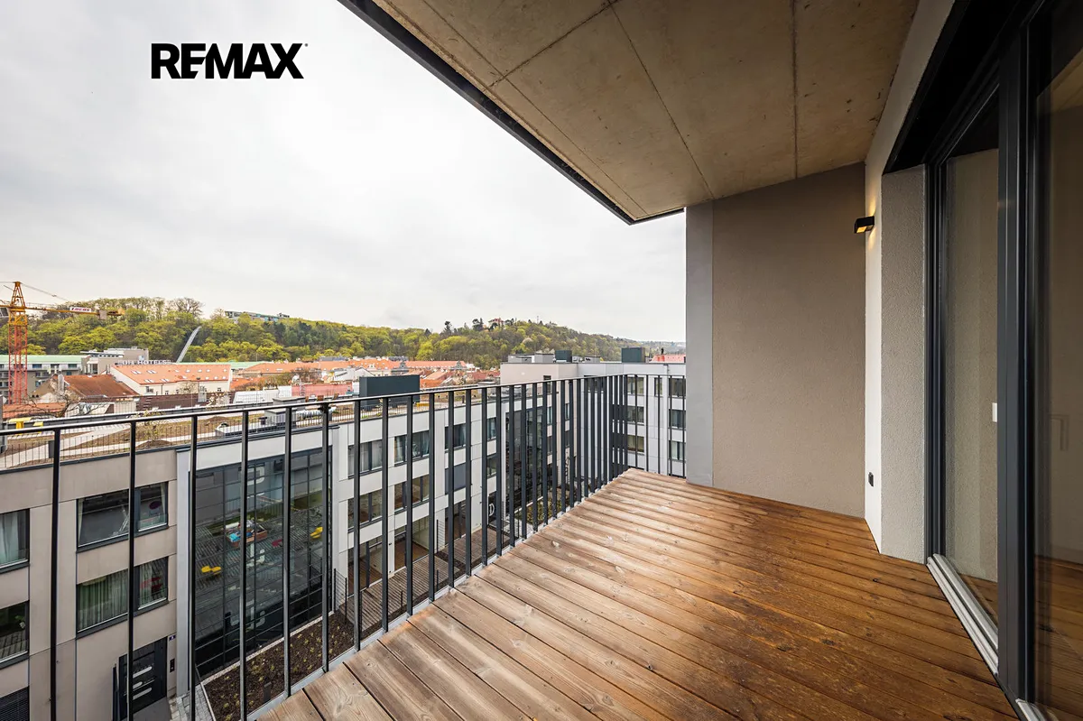 Pronájem bytu 2+kk 66 m²
